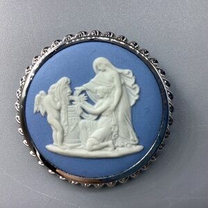 Wedgwood Brooch/Pin/Pendant Blue White Jasperware Round Cupid Oracle H 74 Rare